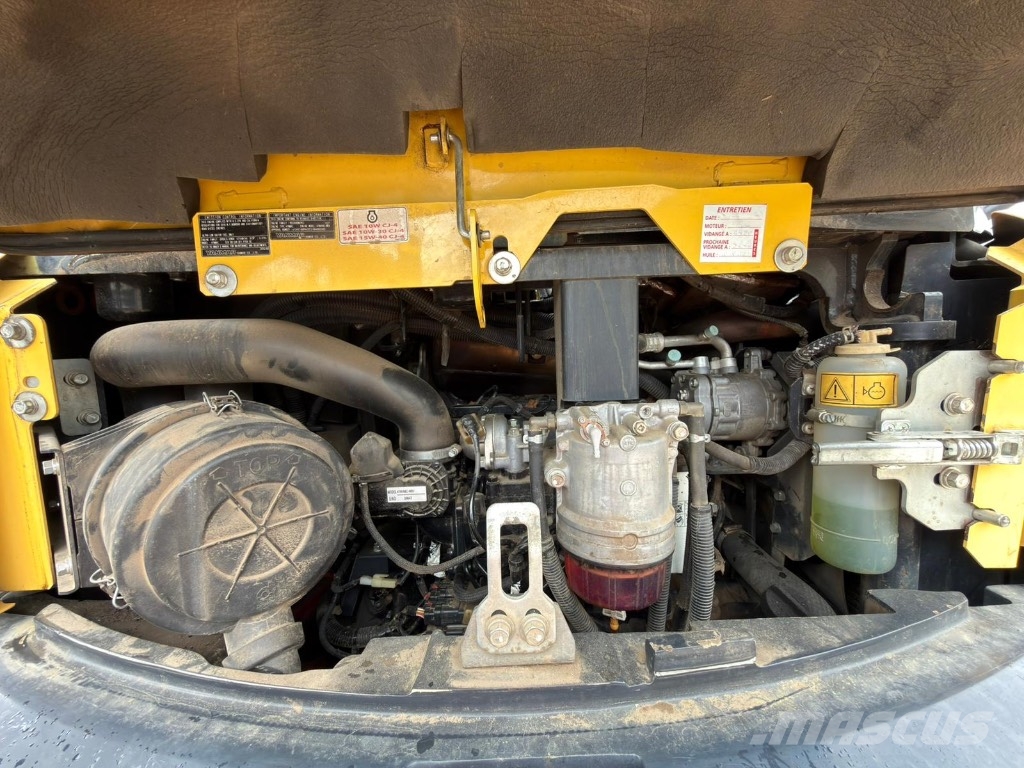 Yanmar Vio 80-1 *ACCIDENTE*DAMAGED*UNFALL* حفارات وسط 7 طن - 12 طن