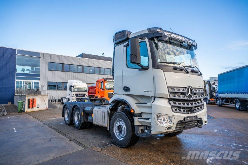 Mercedes-Benz AROCS 2643 LS Trekkers