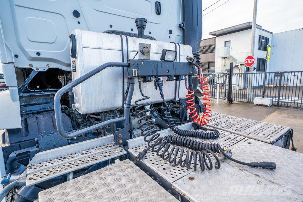 Mercedes-Benz AROCS 2643 LS Trekkers