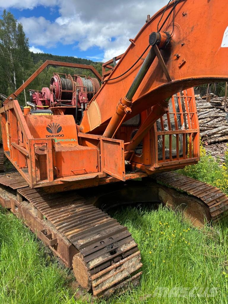 Daewoo 220 Hydraulic Skyline Winch حصادات