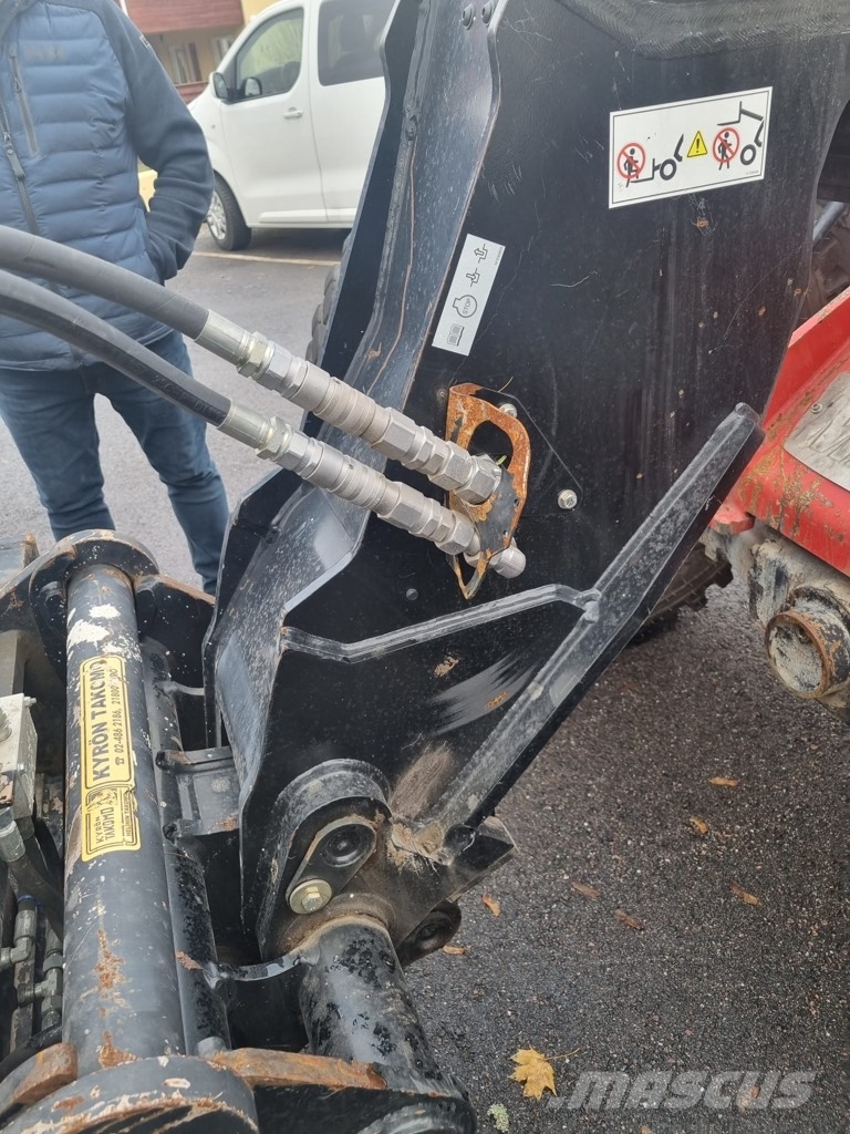 Manitou mt 733-105 Kurottajat