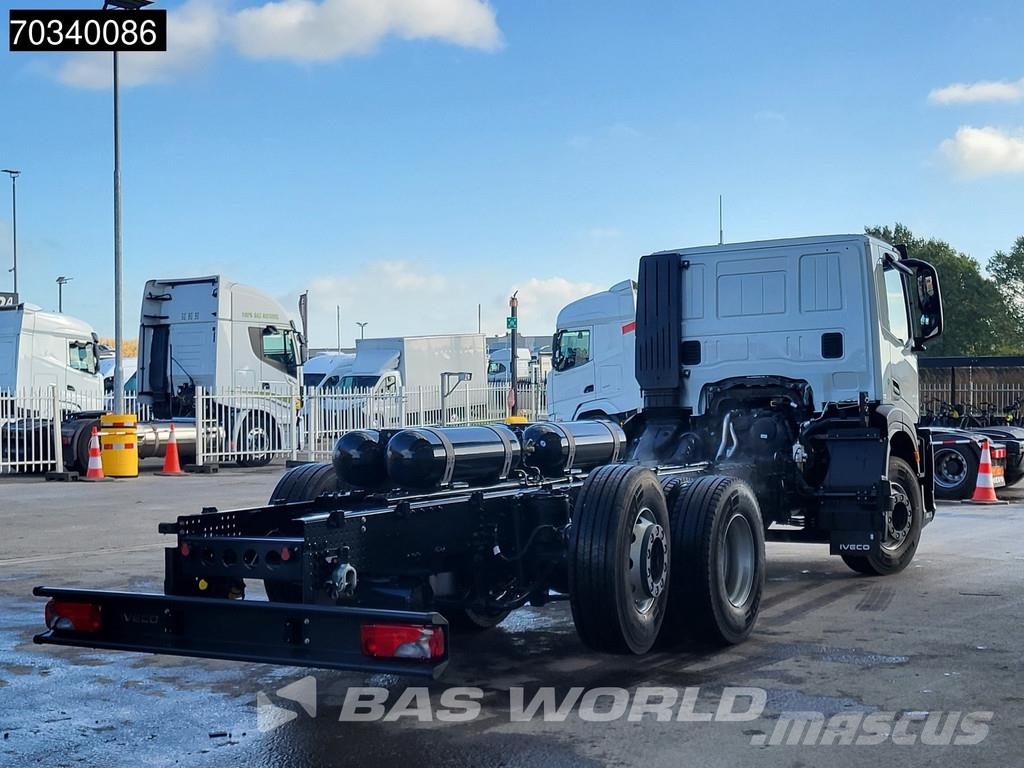 Iveco S-Way 340 6X2 NEW! CNG 420cm Lift+steering axle Ge Šasija ar kabīni