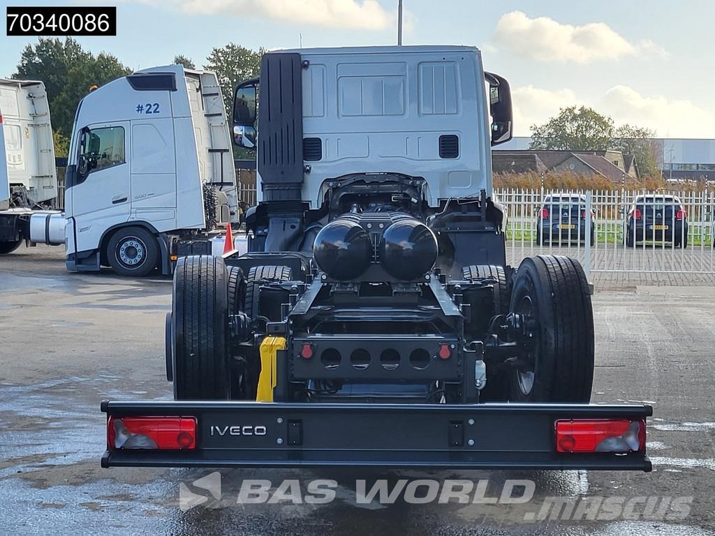 Iveco S-Way 340 6X2 NEW! CNG 420cm Lift+steering axle Ge Šasija ar kabīni