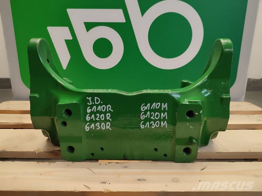 John Deere Frame bracket L215624 John Deere 6110R Alváz és felfüggesztés