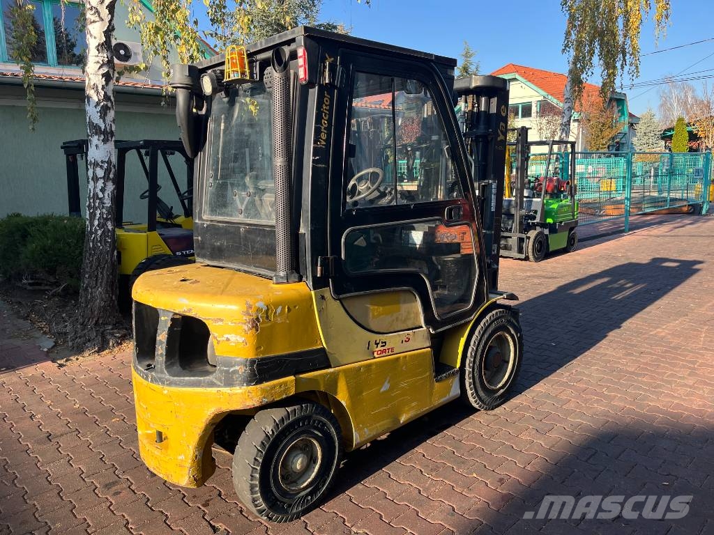 Yale GDP25VX     V-4221   (ONLY FOR EXPORT) EO Diesel forklifts