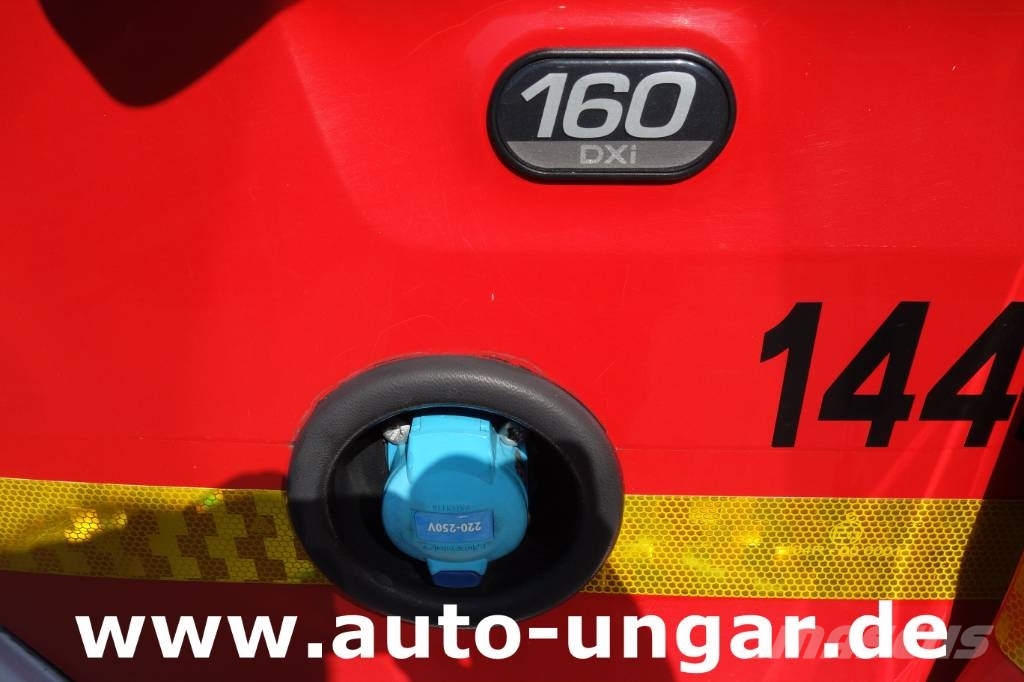 Renault Mascott 160 DXi Doka Feuerwehr LBW AHK Dekontamina Camiones de bomberos