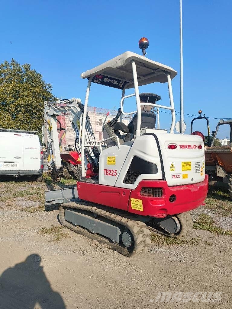 Takeuchi TB 225 Mini excavators < 7t (Mini diggers)