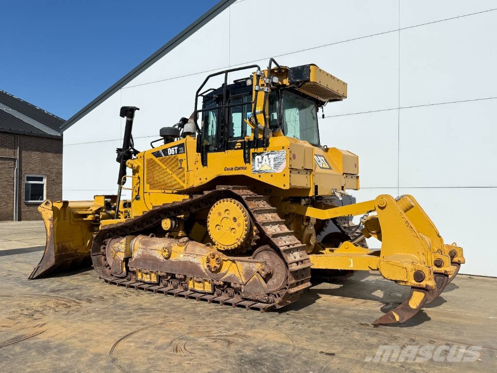 CAT D6T XL - 3 Tine Ripper / 6 Way Blade / Camera 履帶推土機