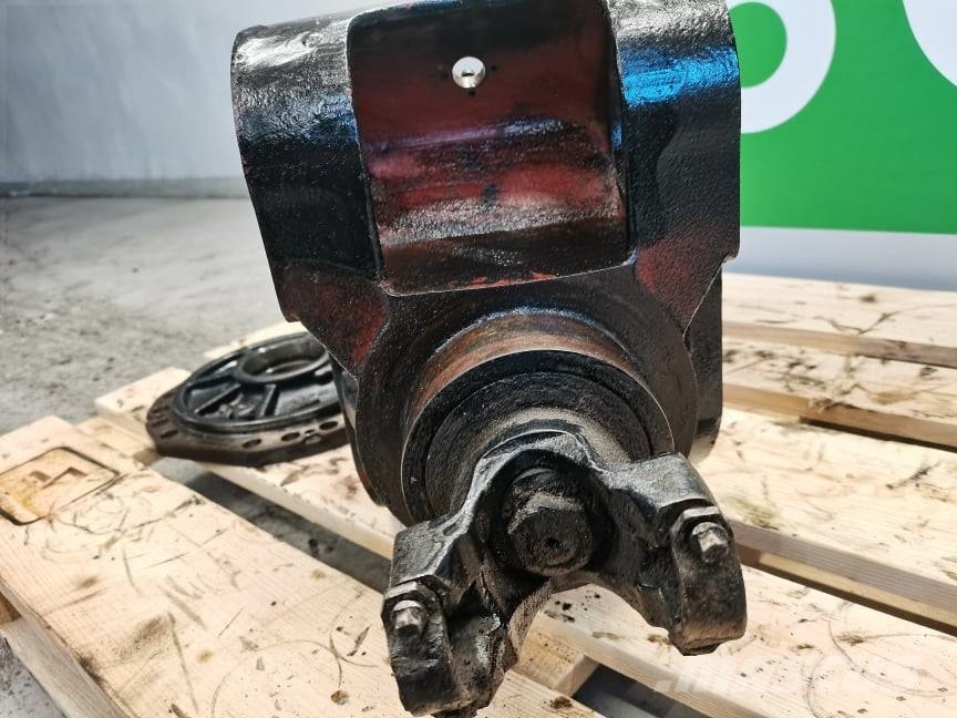 Manitou MT 1740 {Spicer H-ITA-720433} axle Axles
