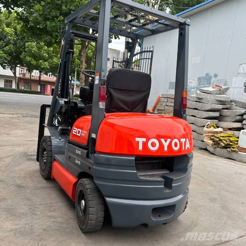 Toyota 7FDN20 液化石油氣LPG卡車