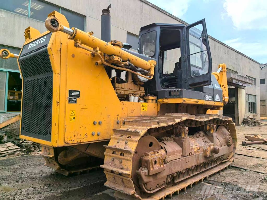 Shantui SD 32 Vikšriniai buldozeriai