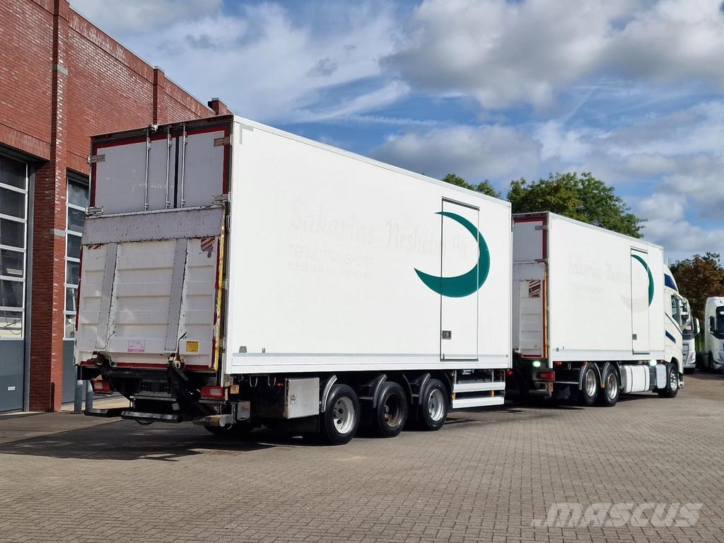 Volvo FH 13.540 XL 6x2 - Carrier frigo + HFR trailer 201 Furgons