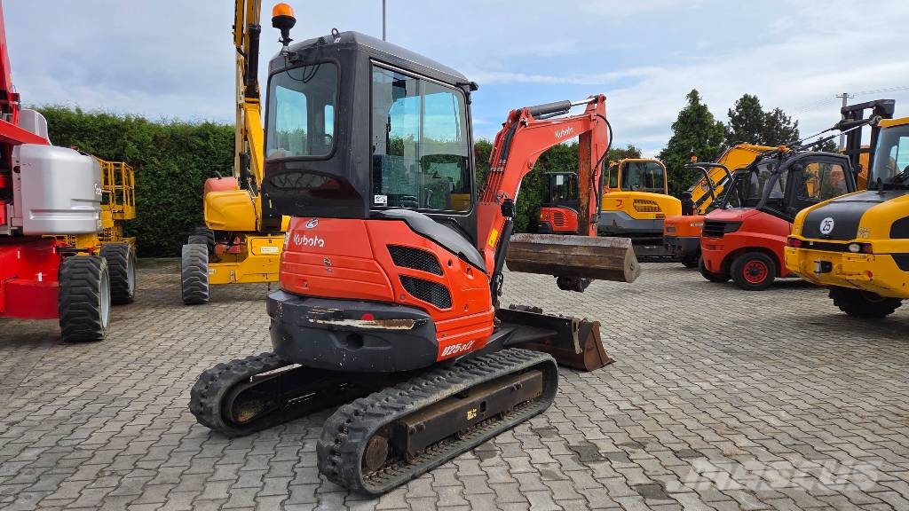 Kubota U 25-3 Mini bagri <7t