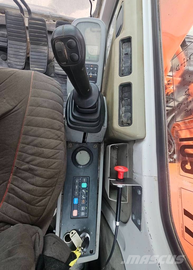 Daewoo S250LC-V Beltegraver