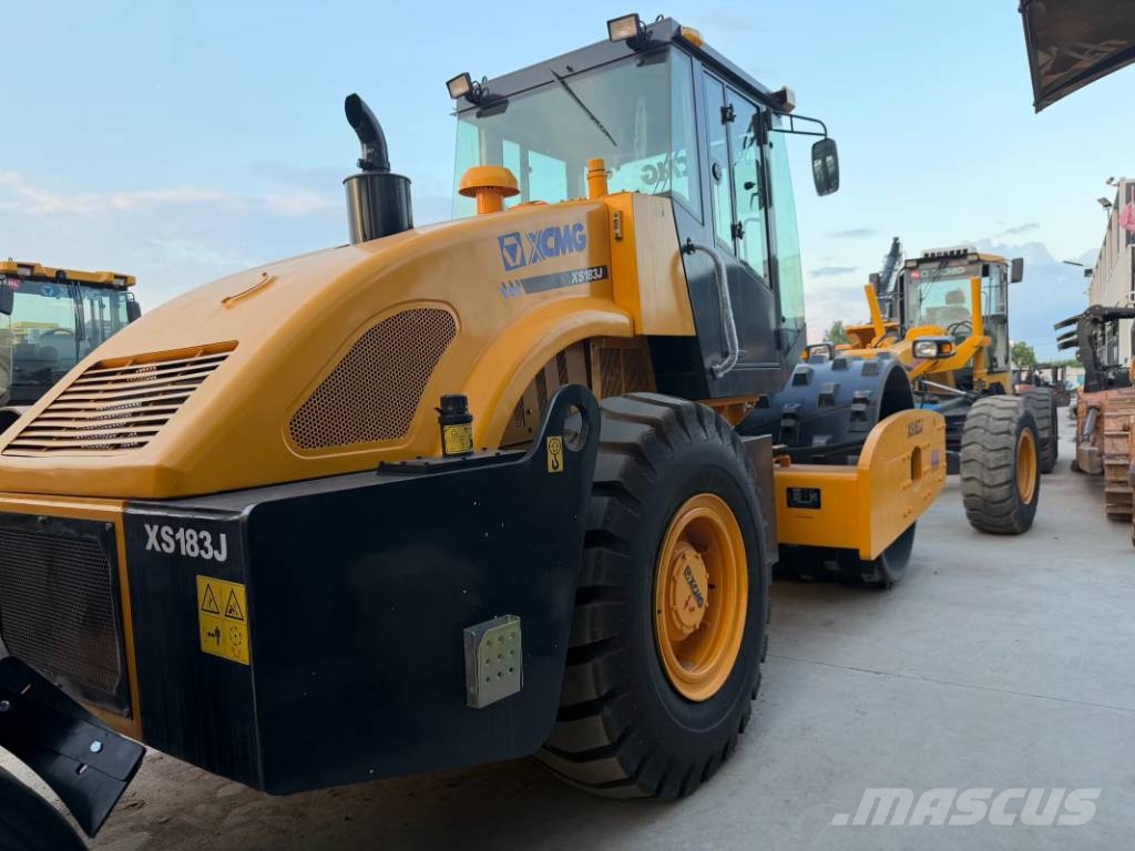 XCMG XS 183 J   Shanghai largest supplier Single drum rollers