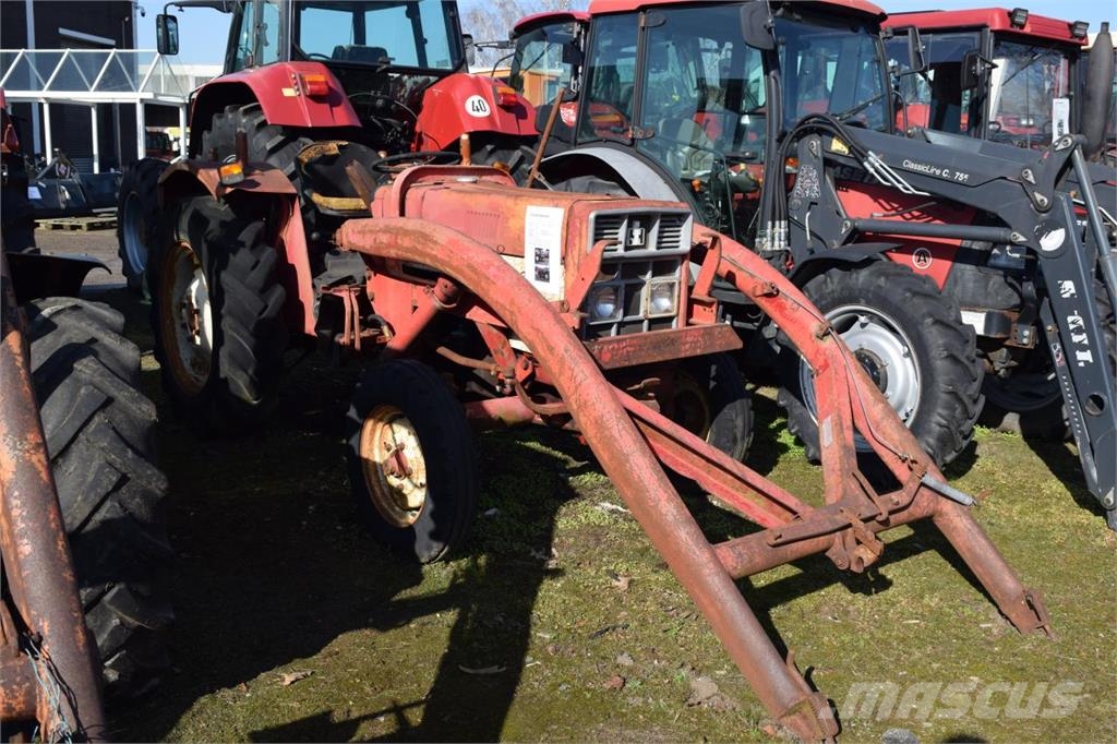 Case IH 383 Τρακτέρ