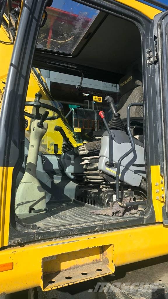 Komatsu PW 160-7 حفارات بعجل