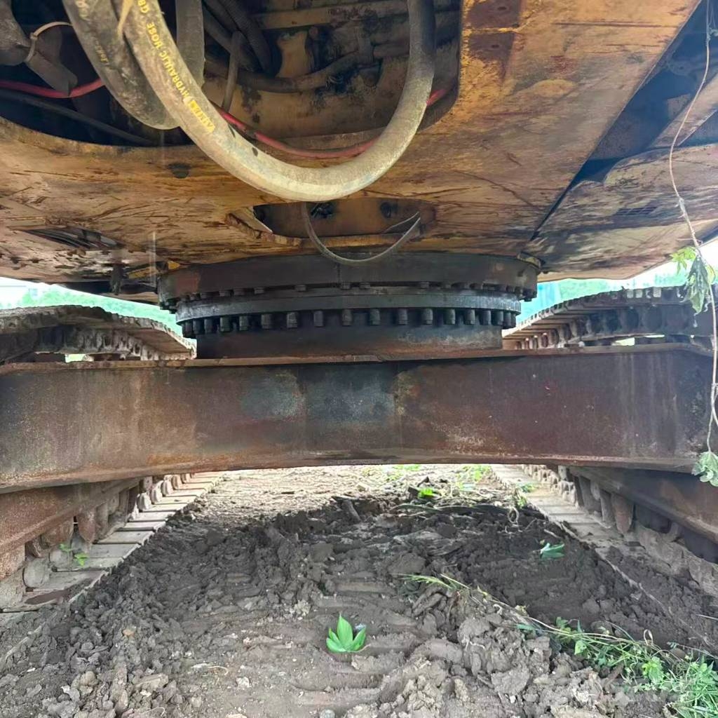 CAT 330 C 履带挖掘机