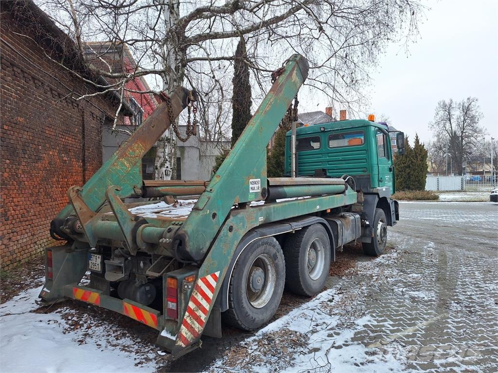 MAN 26.364 DFLK 6X4 Chassis met cabine