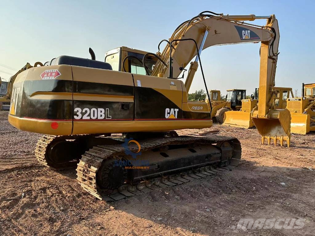 CAT CAT 320 CAT 320B 320BL Gravemaskiner på larvebånd