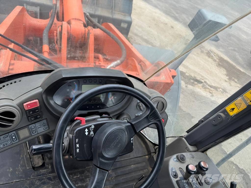 Hitachi ZW 250 Tekerlekli yükleyiciler