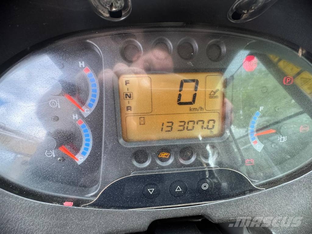 Hitachi ZW 250 Tekerlekli yükleyiciler