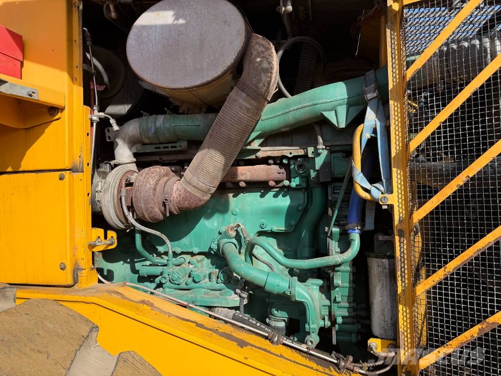 Volvo L 220 F Radlader