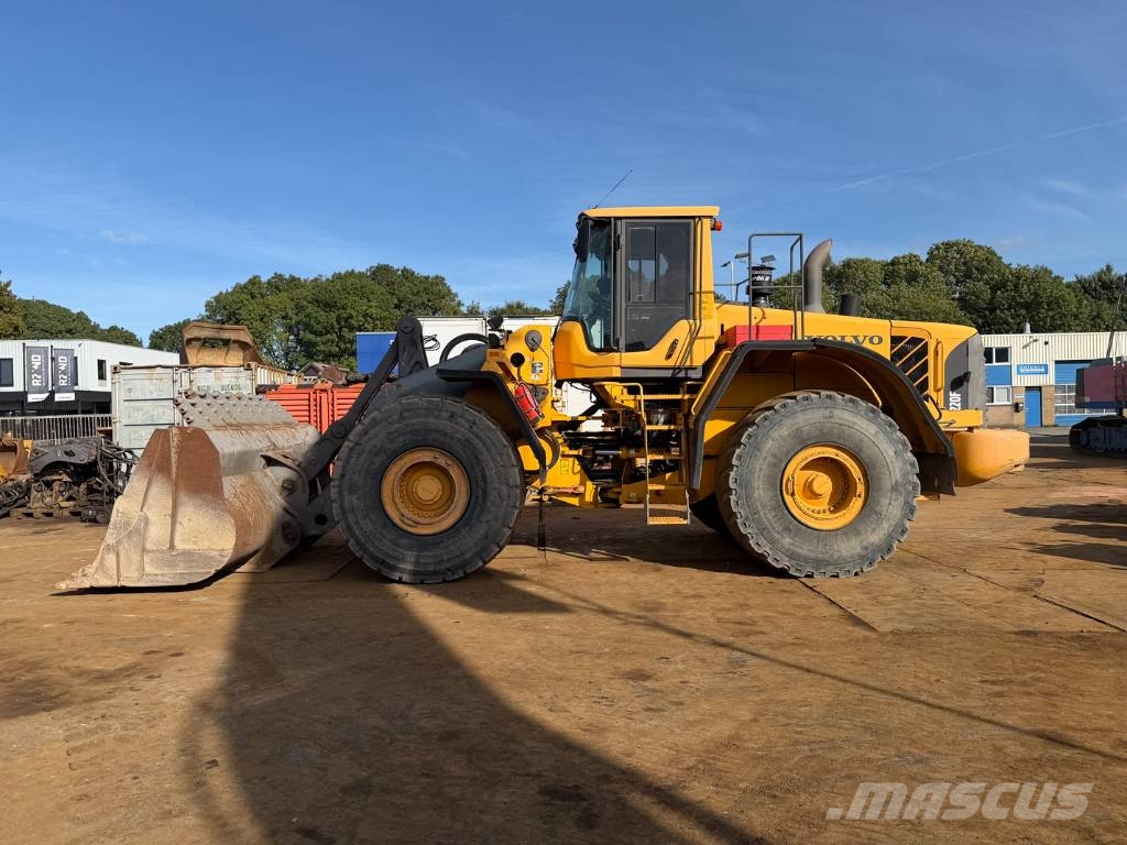 Volvo L 220 F Radlader