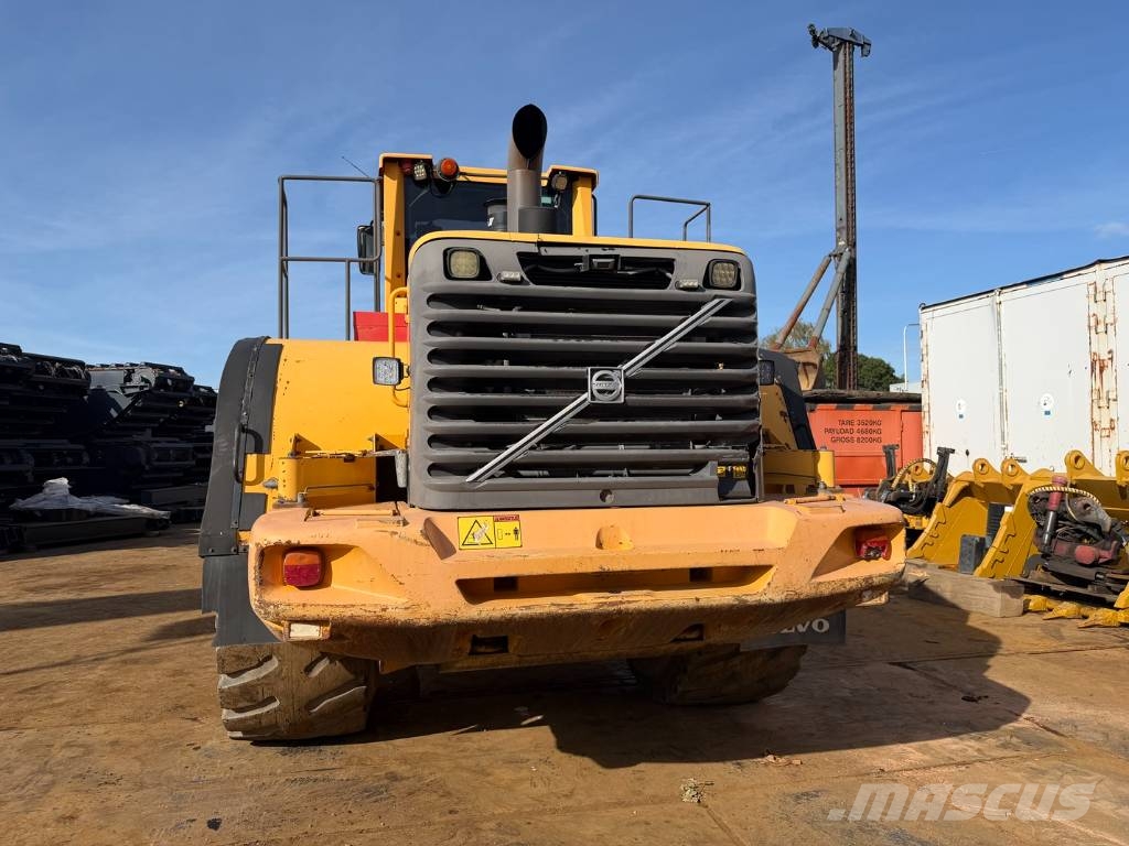 Volvo L 220 F Radlader