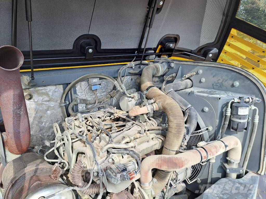 Wacker Neuson ET145 Kāpurķēžu ekskavatori