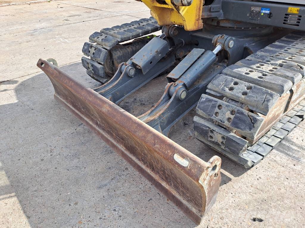 Wacker Neuson ET145 Kāpurķēžu ekskavatori