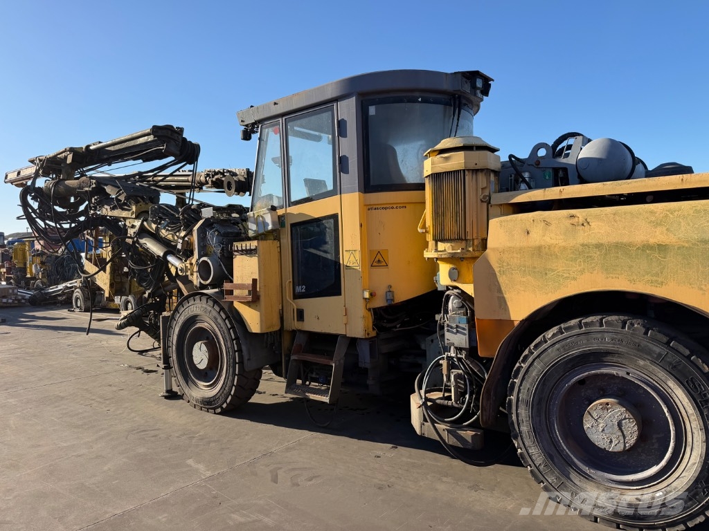 Atlas Copco M2 C Tunelové a podzemní důlní vrtačky