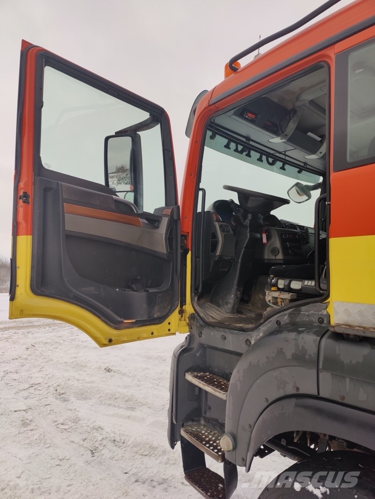 MAN TGS 26.440 6x6 crane شاحنات قلابة