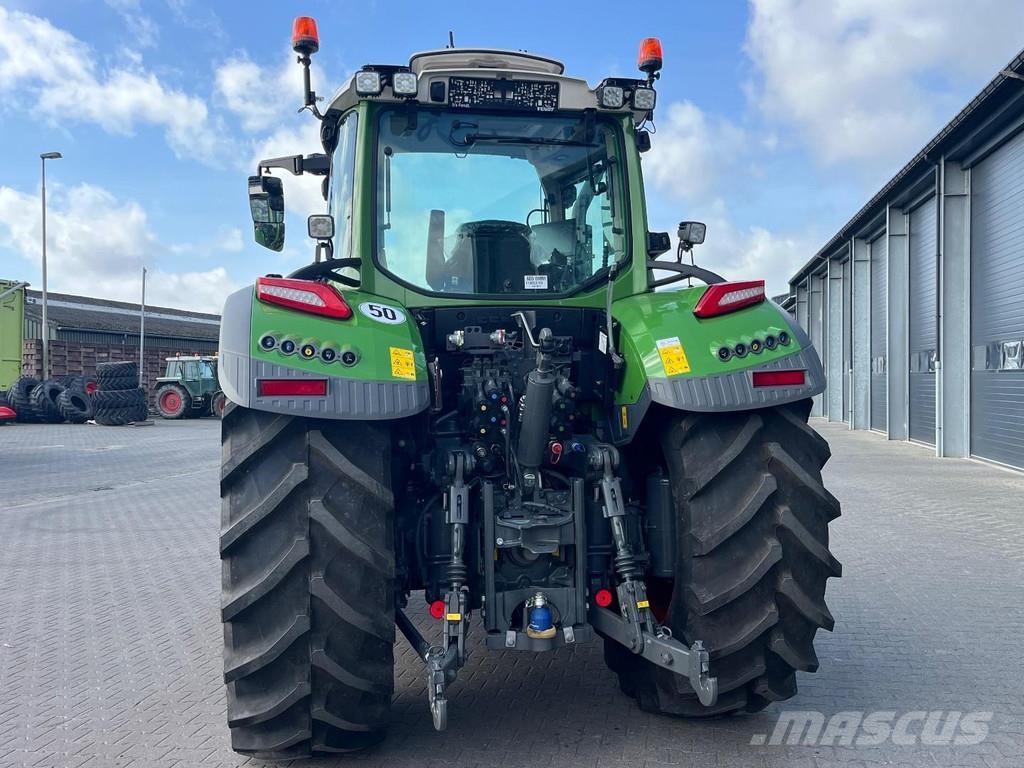 Fendt 620 Vario Profi Plus S2 Tractors