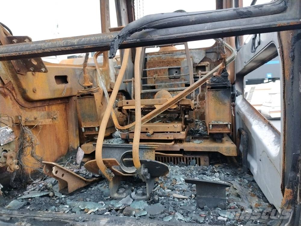 Hyundai Robex 140 LSD-7A Pelle sur chenilles
