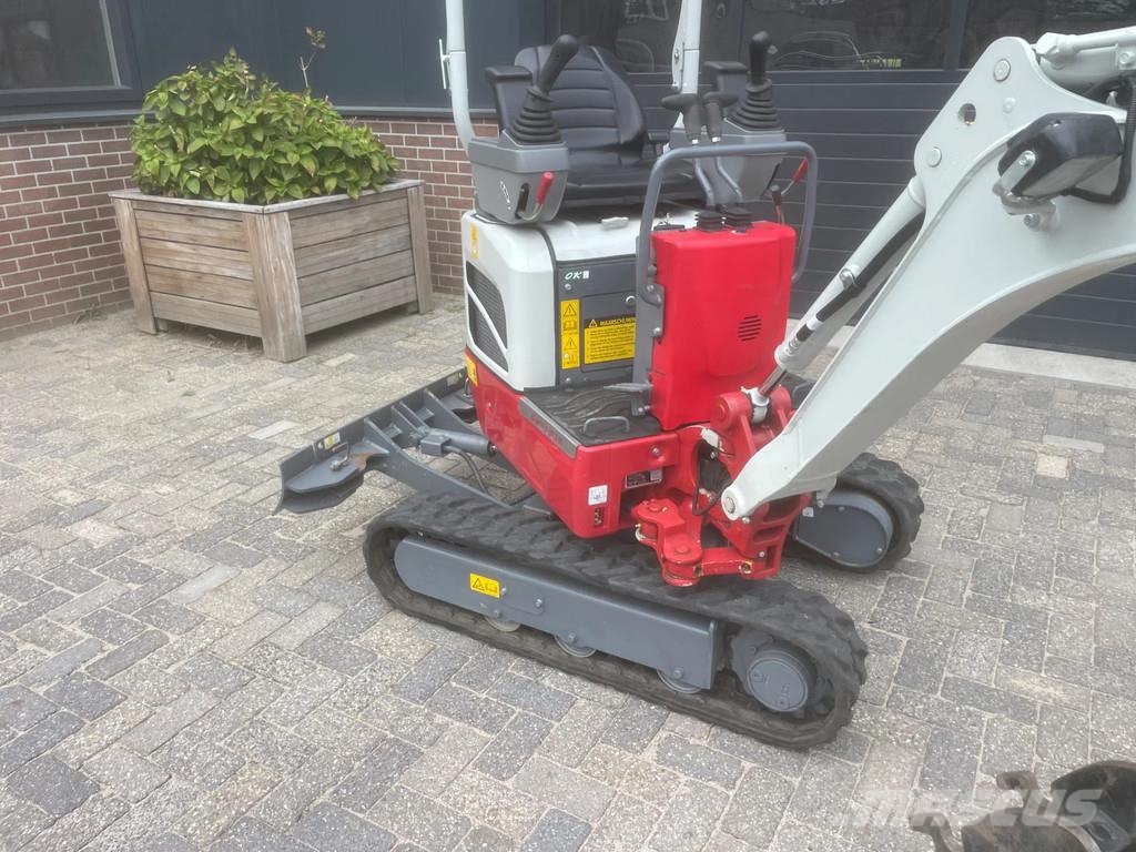 Takeuchi TB 210 R mini graafmachine - lease vanaf 325,- Kub Minigraafmachines < 7t