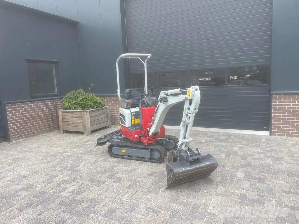Takeuchi TB 210 R mini graafmachine - lease vanaf 325,- Kub Minigraafmachines < 7t