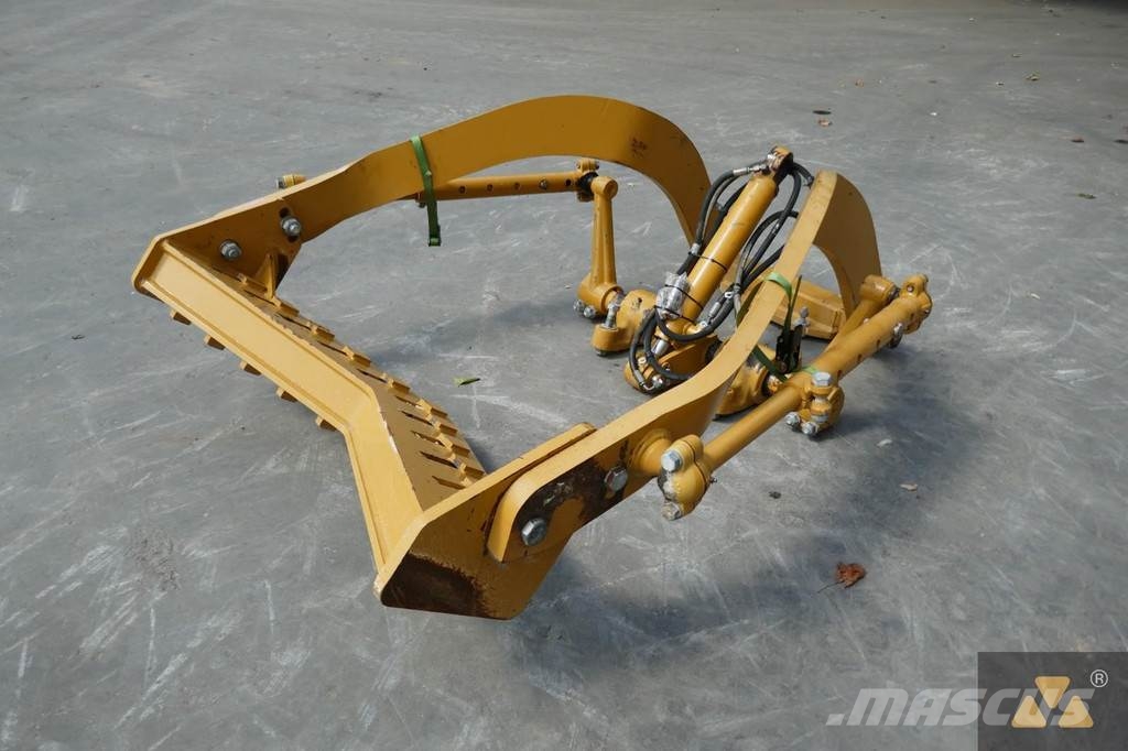 CAT 140M Scarifier Andre komponenter