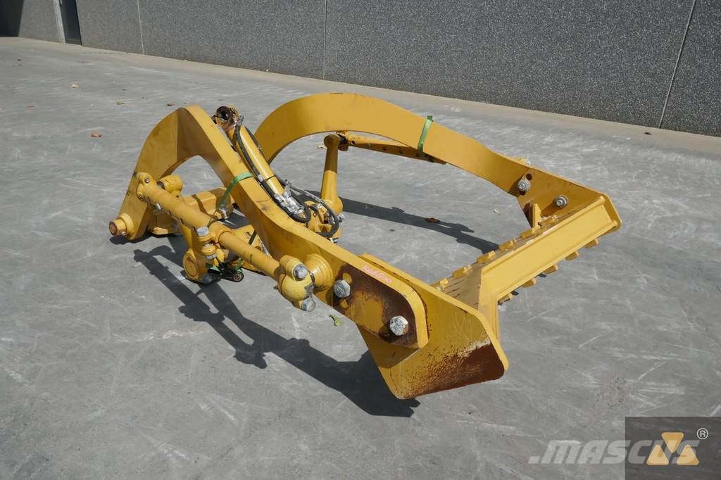 CAT 140M Scarifier Andre komponenter