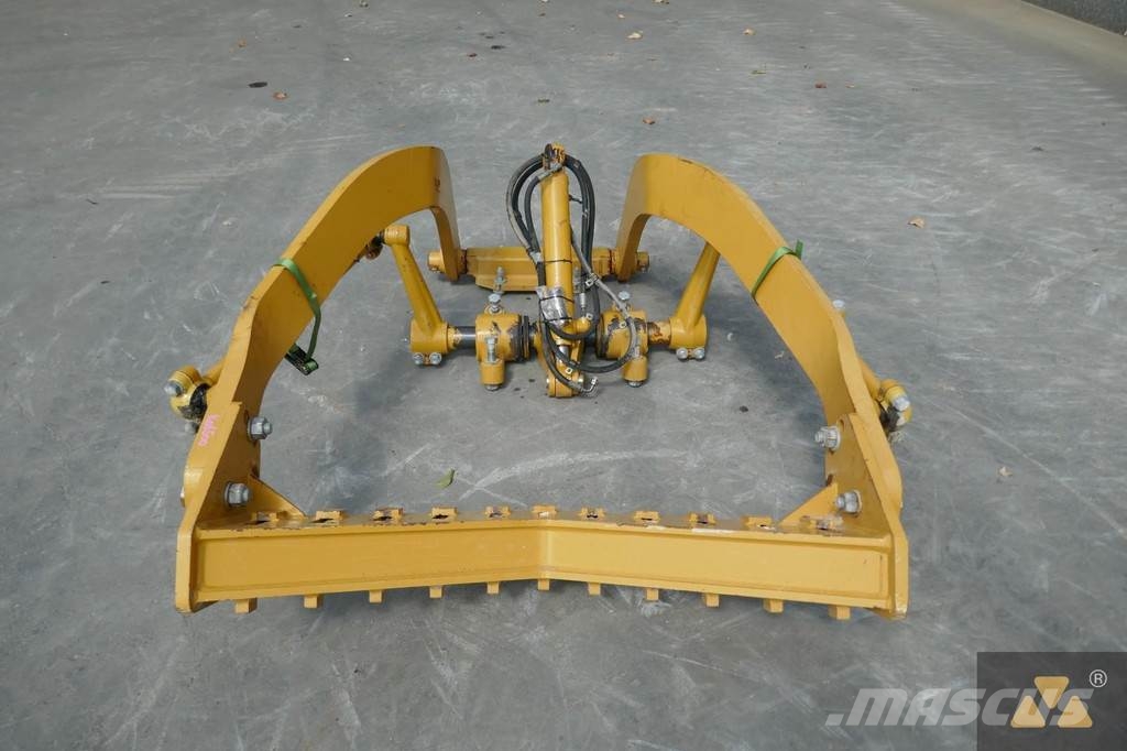 CAT 140M Scarifier Andre komponenter