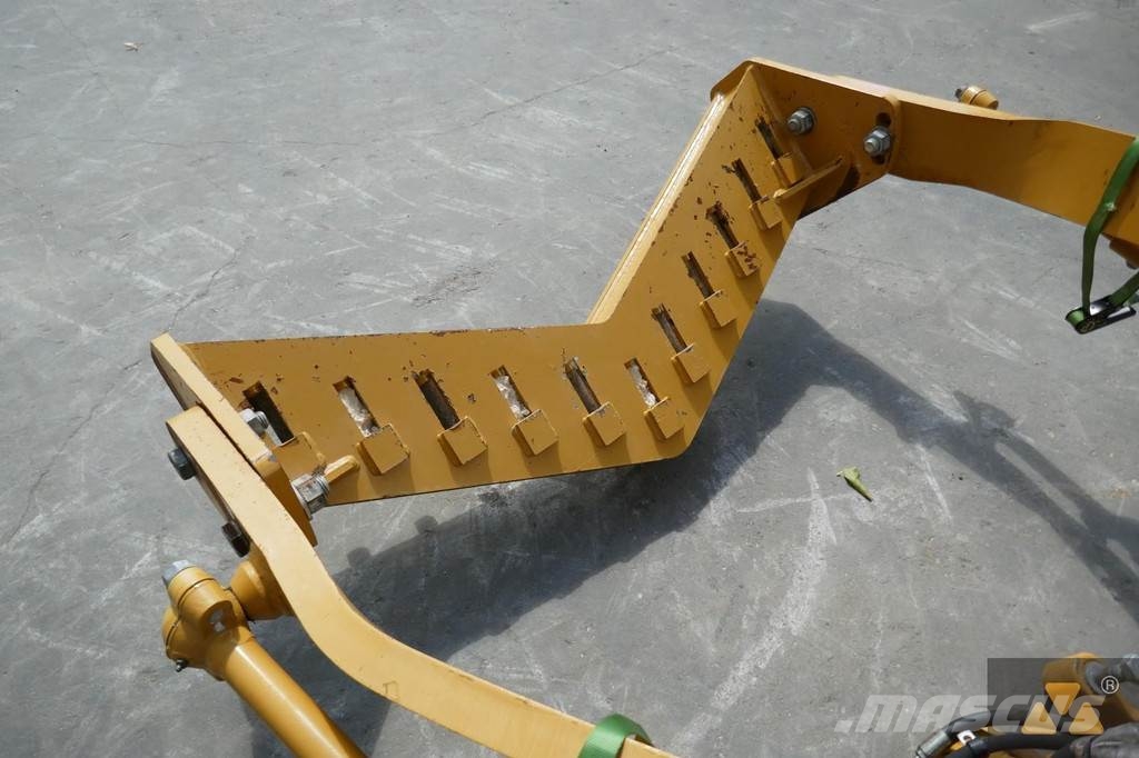 CAT 140M Scarifier Andre komponenter