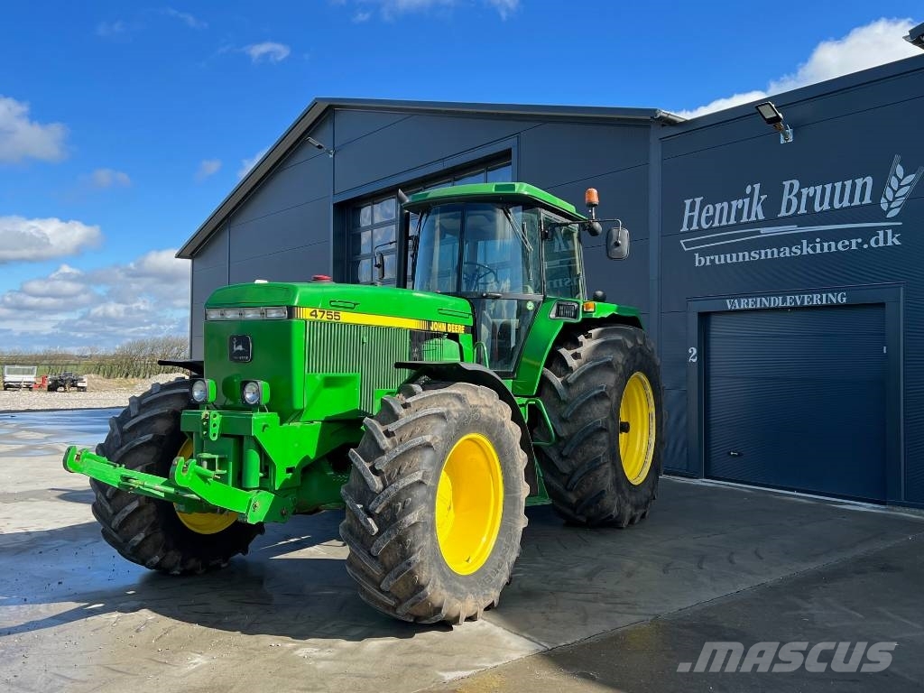 John Deere 4755 Traktori
