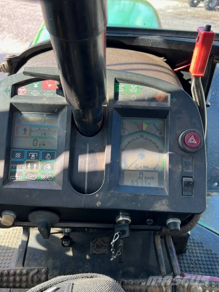 John Deere 4755 Traktori