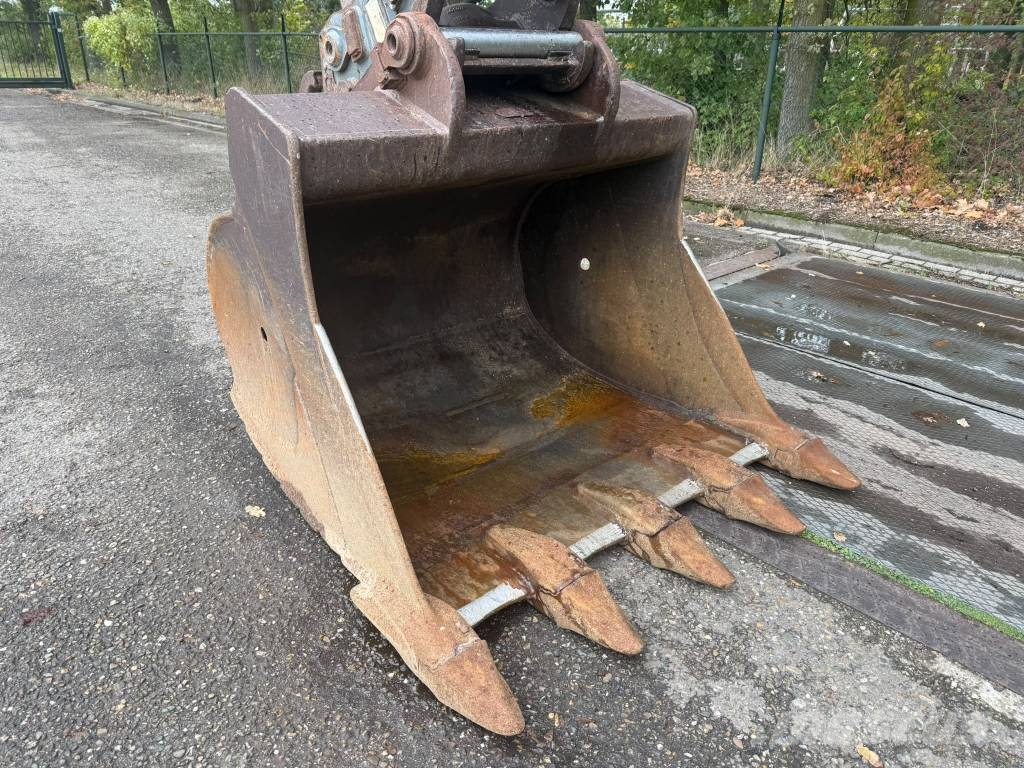 Liebherr R 924 Bagri goseničarji