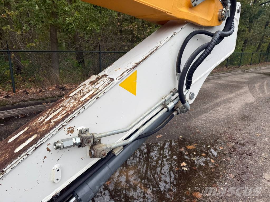 Liebherr R 924 Bagri goseničarji