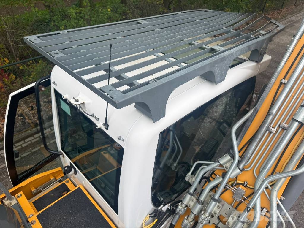 Liebherr R 924 Bagri goseničarji