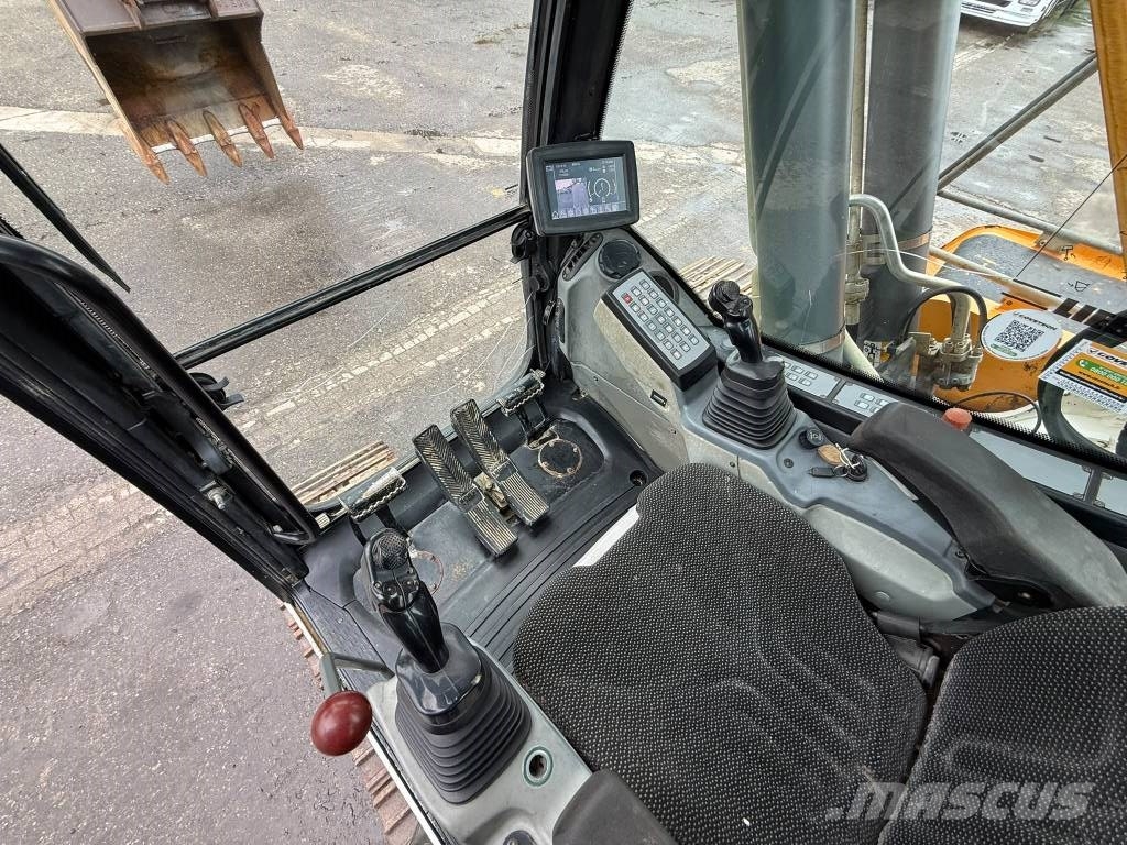 Liebherr R 924 Bagri goseničarji