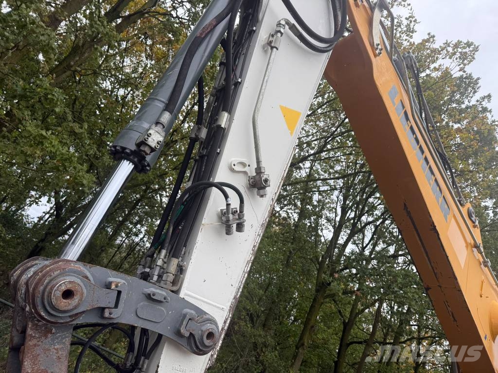 Liebherr R 924 Bagri goseničarji