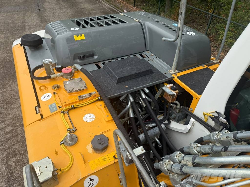 Liebherr R 924 Bagri goseničarji
