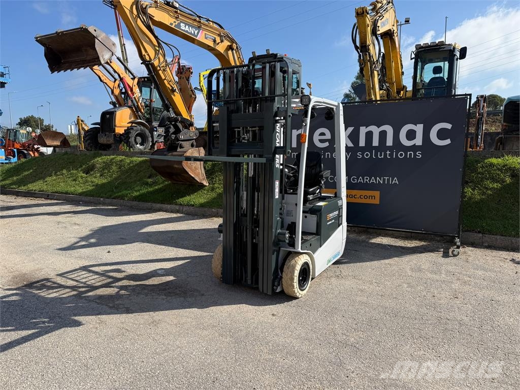 UniCarriers A1N1L18Q Empilhadores eléctricos